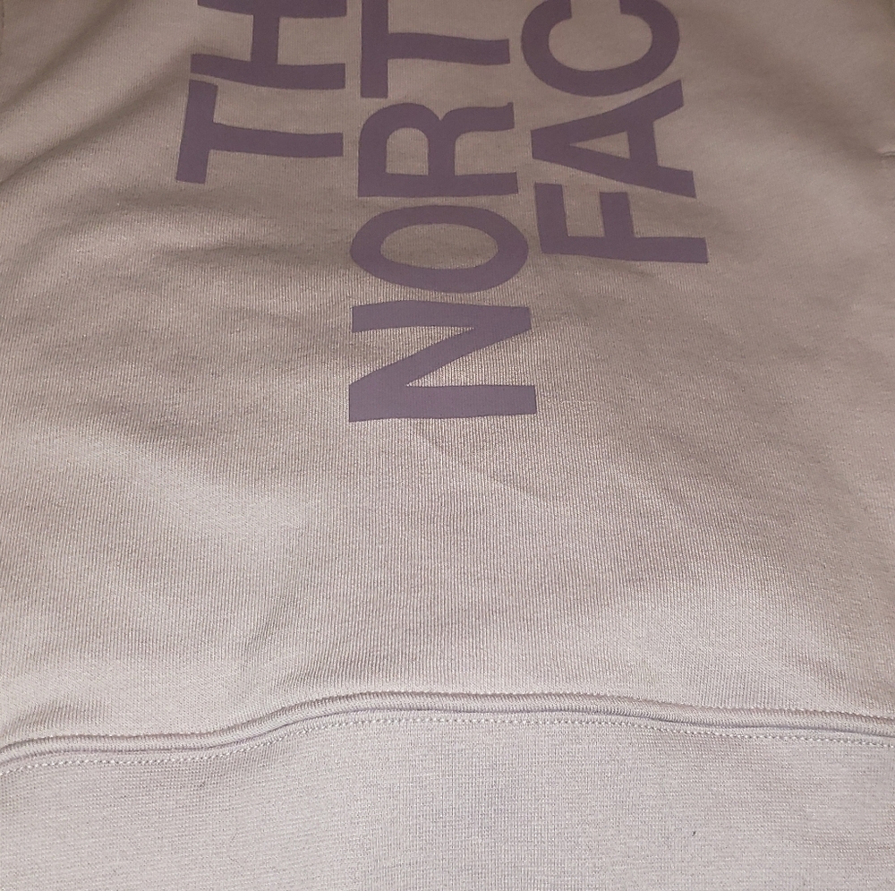 The North Face Sweater - Picture 2 of 8